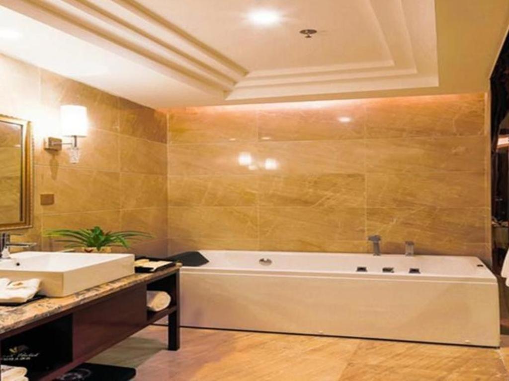 Sport Hotel Tsjoengking Buitenkant foto